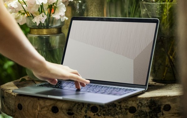 Remplacement d'écran MacBook : Service rapide et fiable à votre portée
